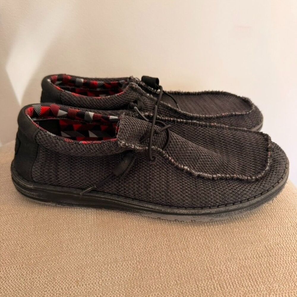 Hey Dude Wally Sox Jet Black Men’s Size 9 Slip On Casual Shoes Lightweight